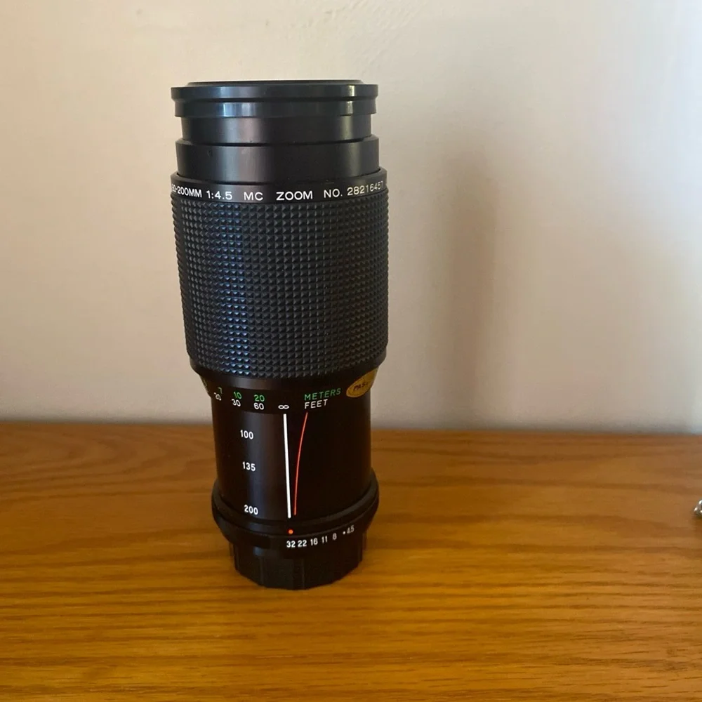 Vivitar Black Camera Lens 80-200mm f4.5 MC Telephoto Zoom Lens